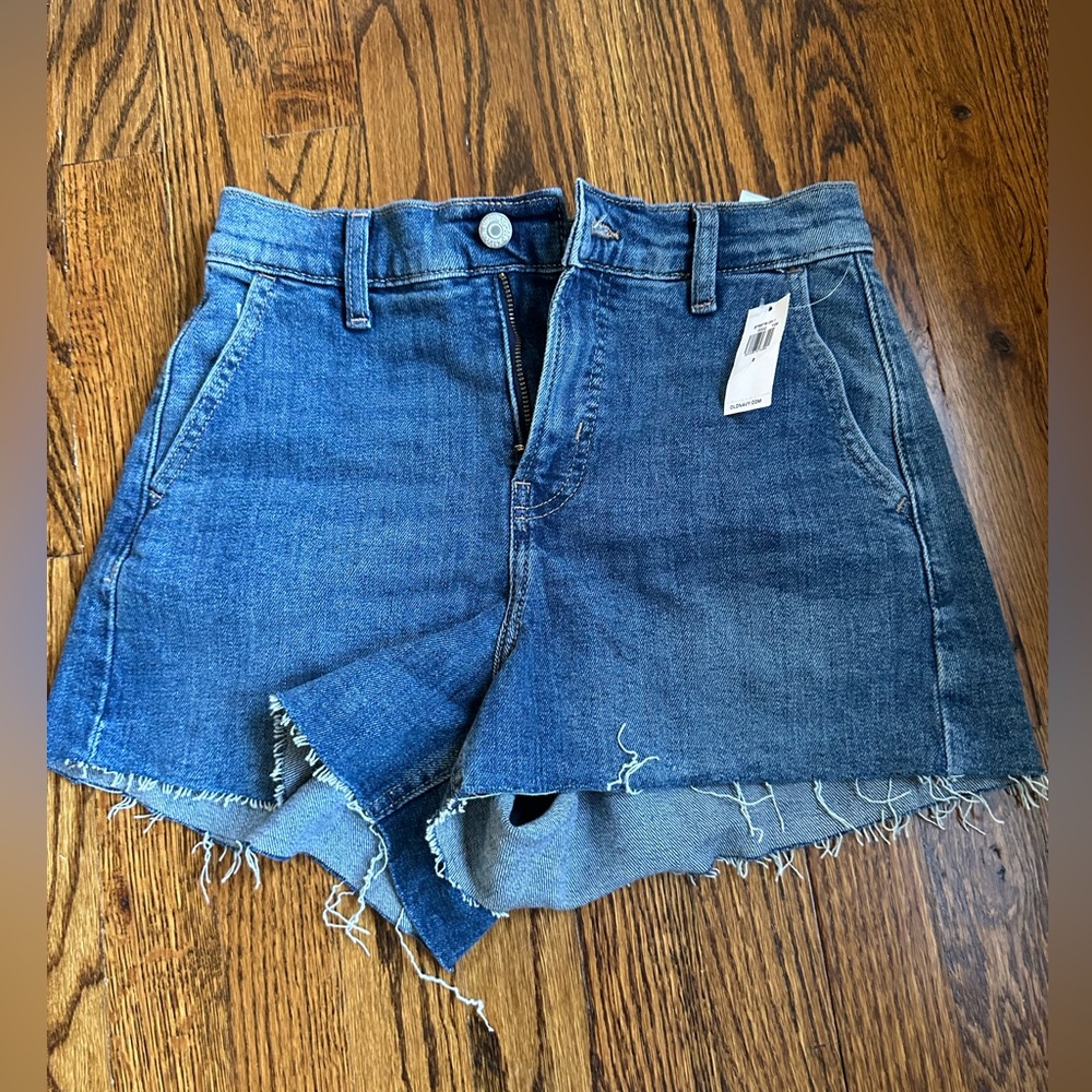 🆕 Old Navy Blue Frayed Hem Jean Shorts